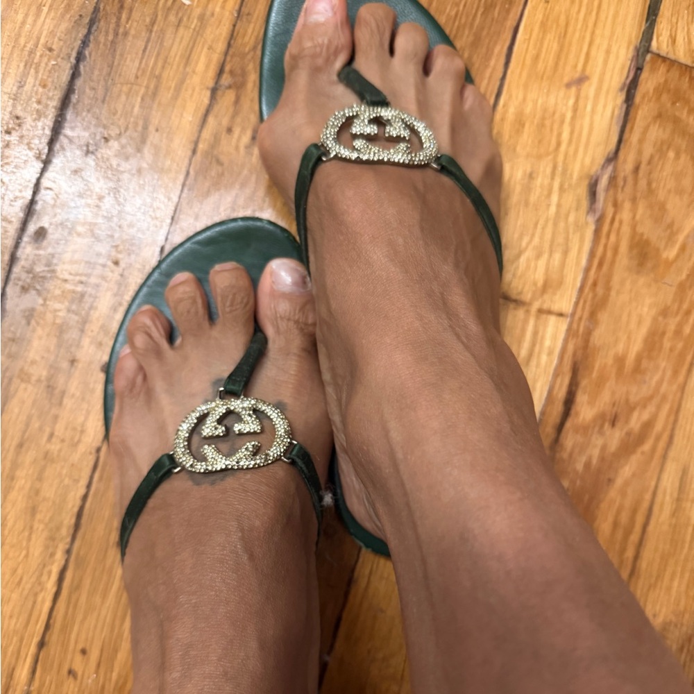 COPY - Gucci sandals 100% authentic. - Picture 7 of 10